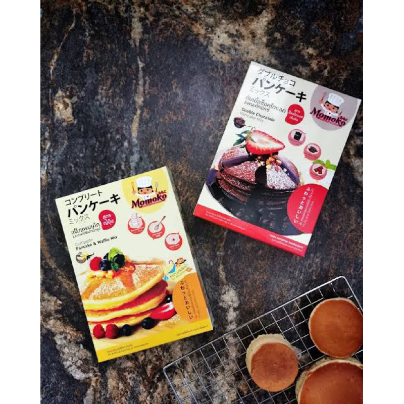 Momoko pancake & walfle mix/ double chocolate pancake mix 300g. แป้งแพนเค้ก แป้งวาฟเฟิล แป้งช็อกโกแล
