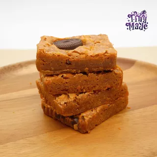 Tinymade บราวนี่ชาไทย เนื้อแน่นหนุบหนับ เนยสดแท้จากออสเตรเลีย ขนมโฮมเมด