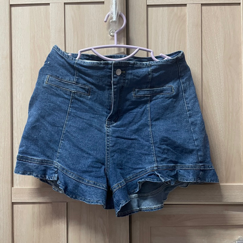 (เอวไม่เกิน 32 นิ้ว) สภาพดี ใส่น้อยครั้ง