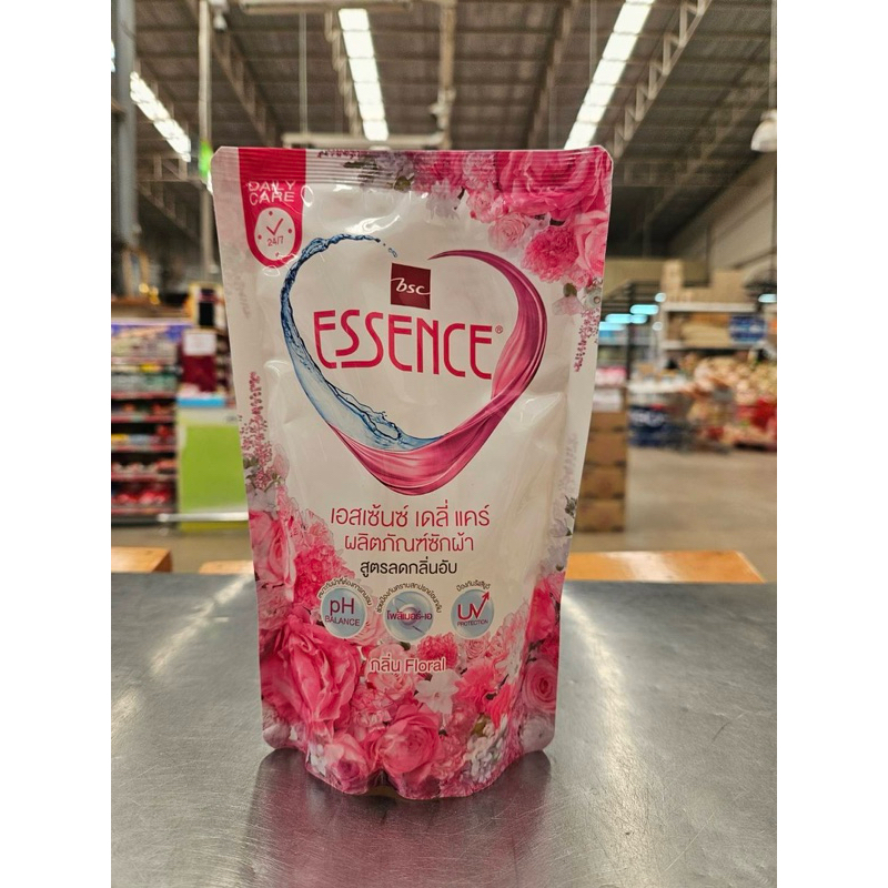 ซื้อ1แถม1 ผลิตภัณฑ์ซักผ้าเอสเซนซ์ ขนาด400mlX2ถุง โฉมใหม่!ช่วยลดกลิ่นอับ กลิ่นหอมมากขึ้น