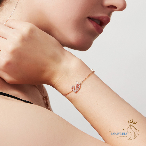 กำไลแท้ Swarovski Dazzling Swan สร้อยข้อมือจี้หงส์สีชมพู ฟ้า  พร้อมส่ง ของขวัญสำหรับคนพิเศษ