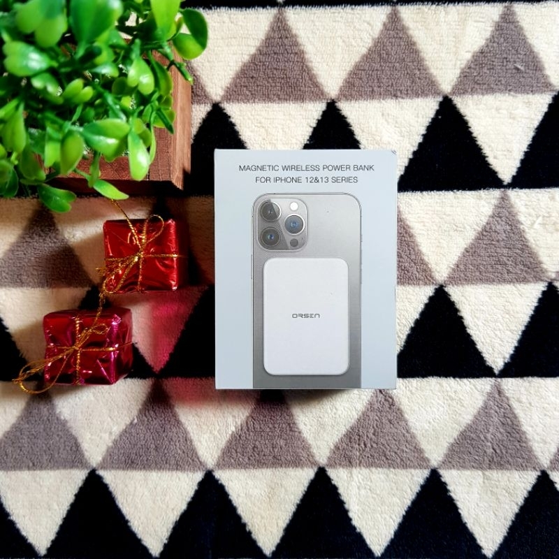 • พาวเวอร์แบงค์ไวเลสชาร์จ • Ew50 Magnetic PowerBank 4200 mAh FastChage Pd 15w