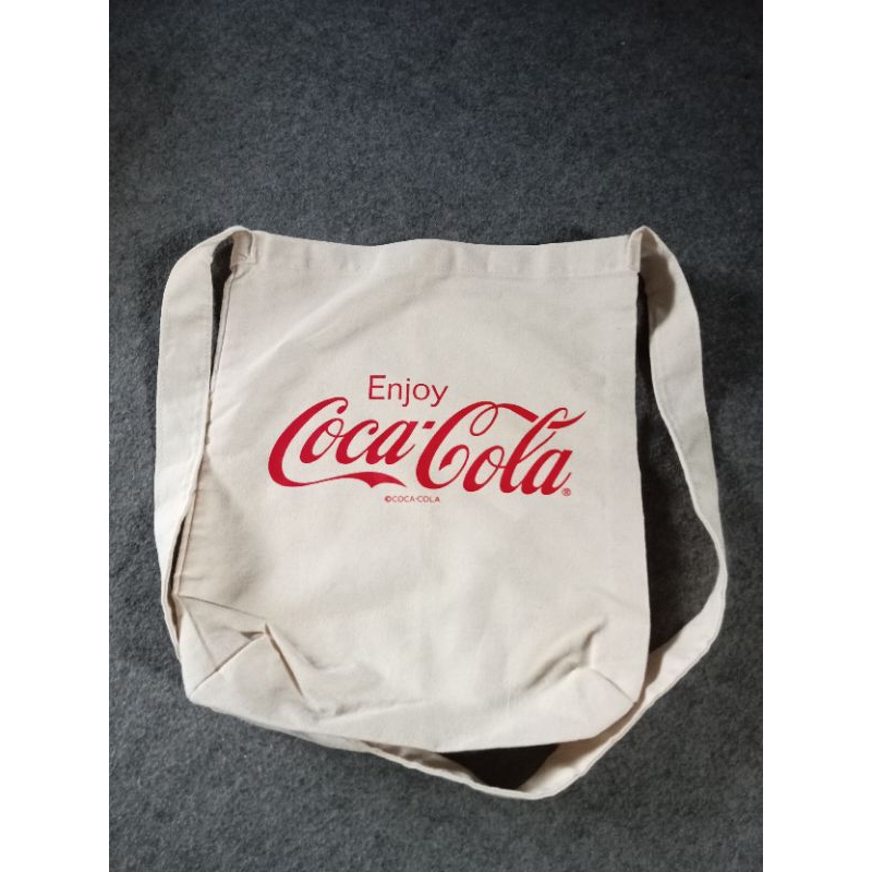 กระเป๋าผ้า coca cola มือสอง