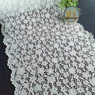 ลูกไม้ยืด สีขาว Taiwan Lace หน้ากว้าง 9 นิ้ว ราคา หลาละ 69 บ…