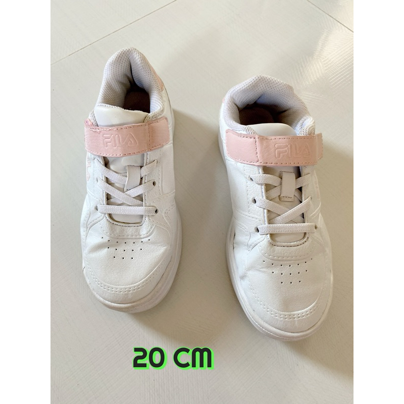 Fila - รองเท้าผ้าใบเด็กผู้หญิงมือสองของแท้ 💯 สามารถใส่เป็นรองเท้ากีฬา วิ่งได้