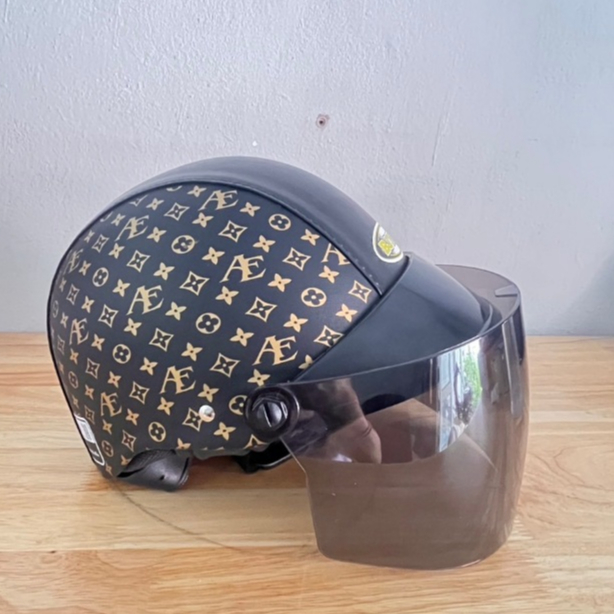 หมวกกันน็อค Lady ครึ่งใบ (ลายหนัง)