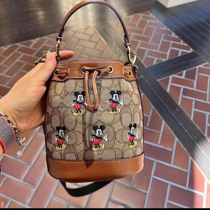 ✴️แท้ 💯% Coach x Disney Mini Dempsey Bucket Bag CN499