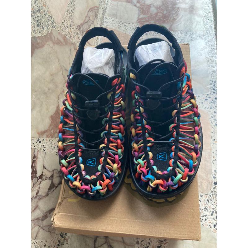รองเท้า keen uneek แท้