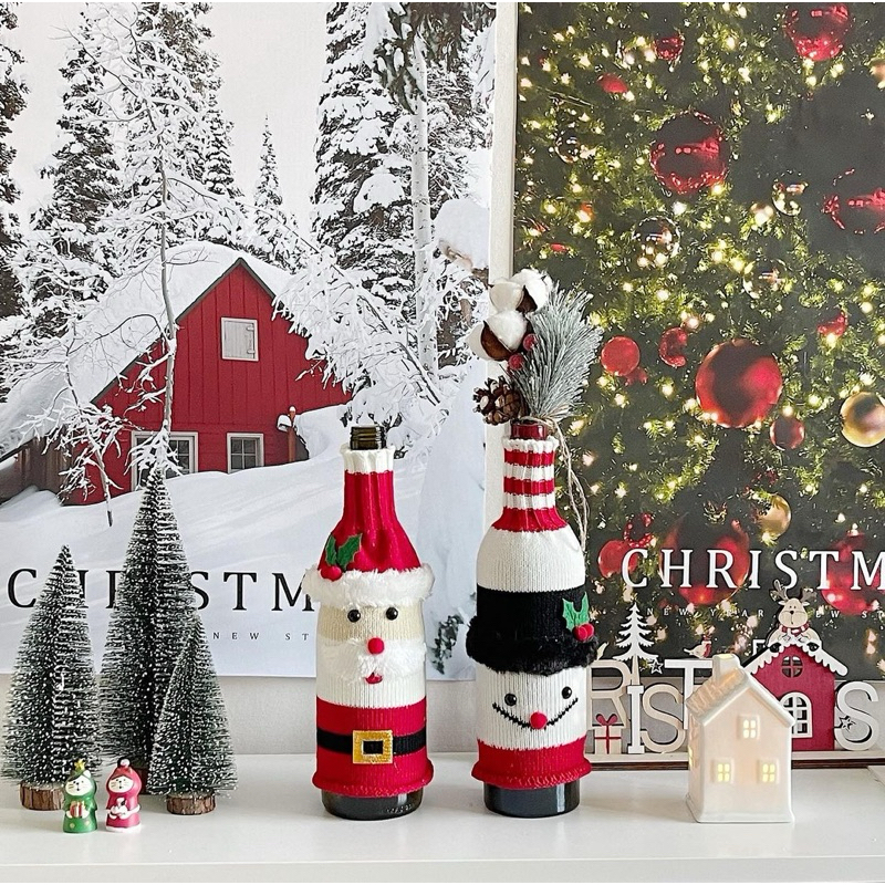 (พร้อมส่ง) ถุงใส่ขวดไวน์ ขวดน้ำ ลายพี่ซานต้ากับพี่สโนว์แมนนน festive สุบๆ เป็นผ้ายืดค่า🎅🏻☃️