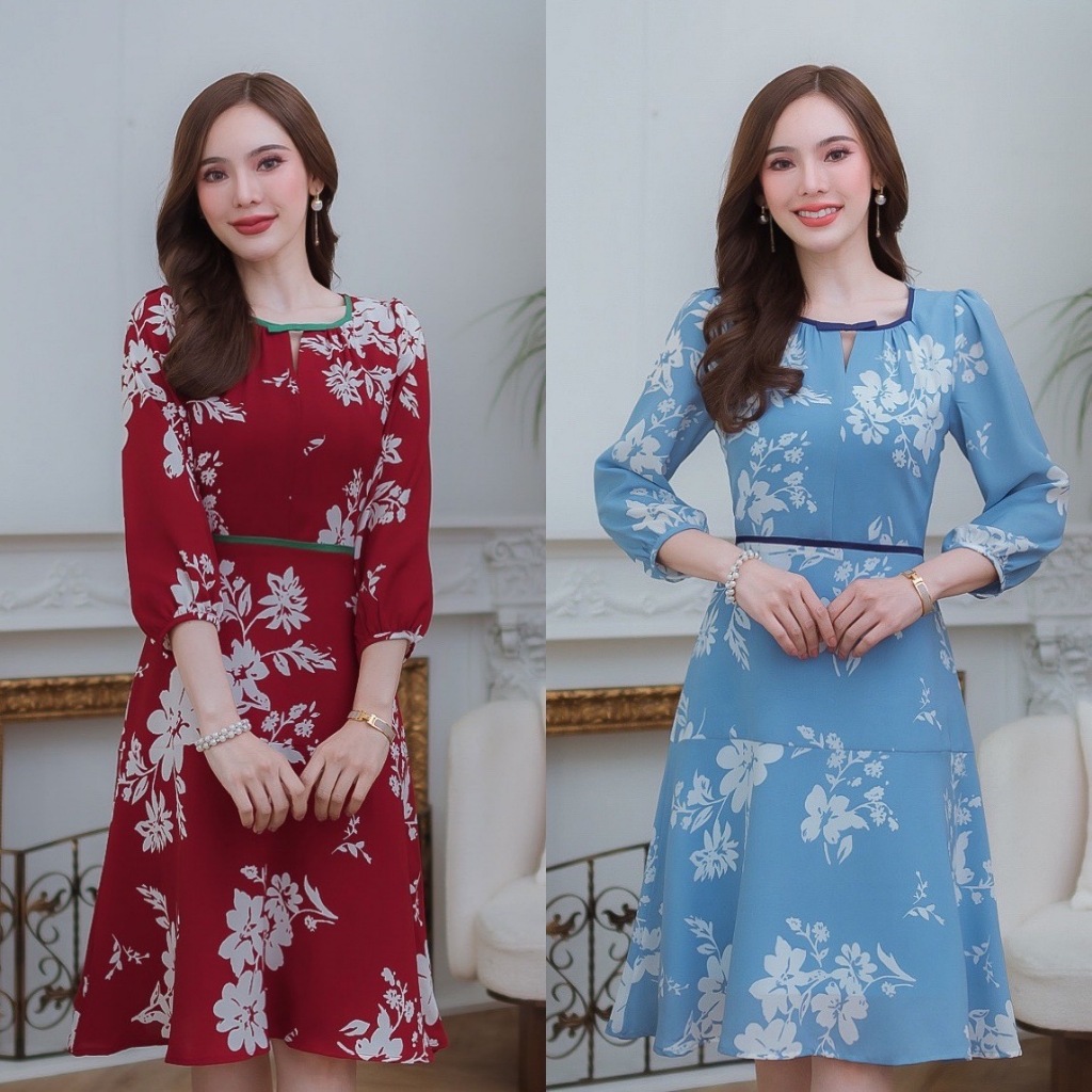 เดรสลายดอก มีดีเทลตัดสีด้วยขอบเอวและขอบคอ แพทเทิร์นสวย ระบายหางปลานิดๆเนื้อผ้าพริ้วทึบแสง หนากว่าชีฟองแต่ใส่สบาย