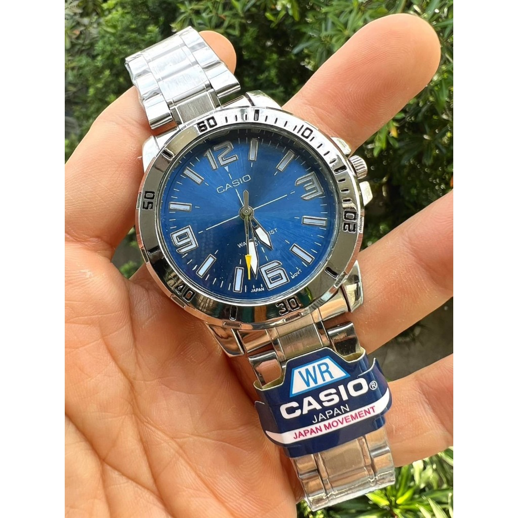 นาฬิกาผู้ชาย Casio รุ่น MTP-VD01D สายสแตนเลส สีเงินหน้าปัดน้ำเงิน