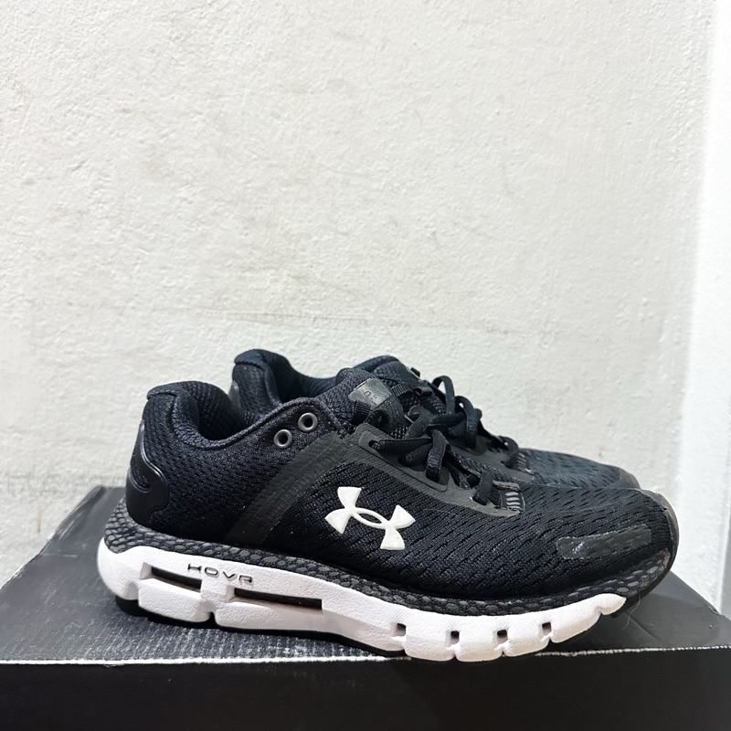 Under Armour HOVR 36.5/23 มือสอง