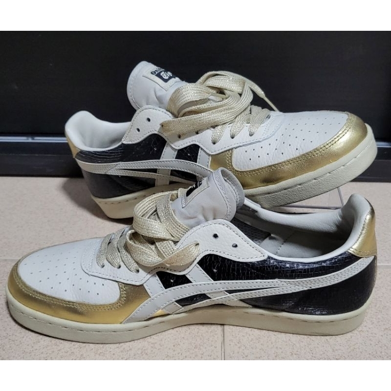 รองเท้ามือสอง Onitsuka Tiger