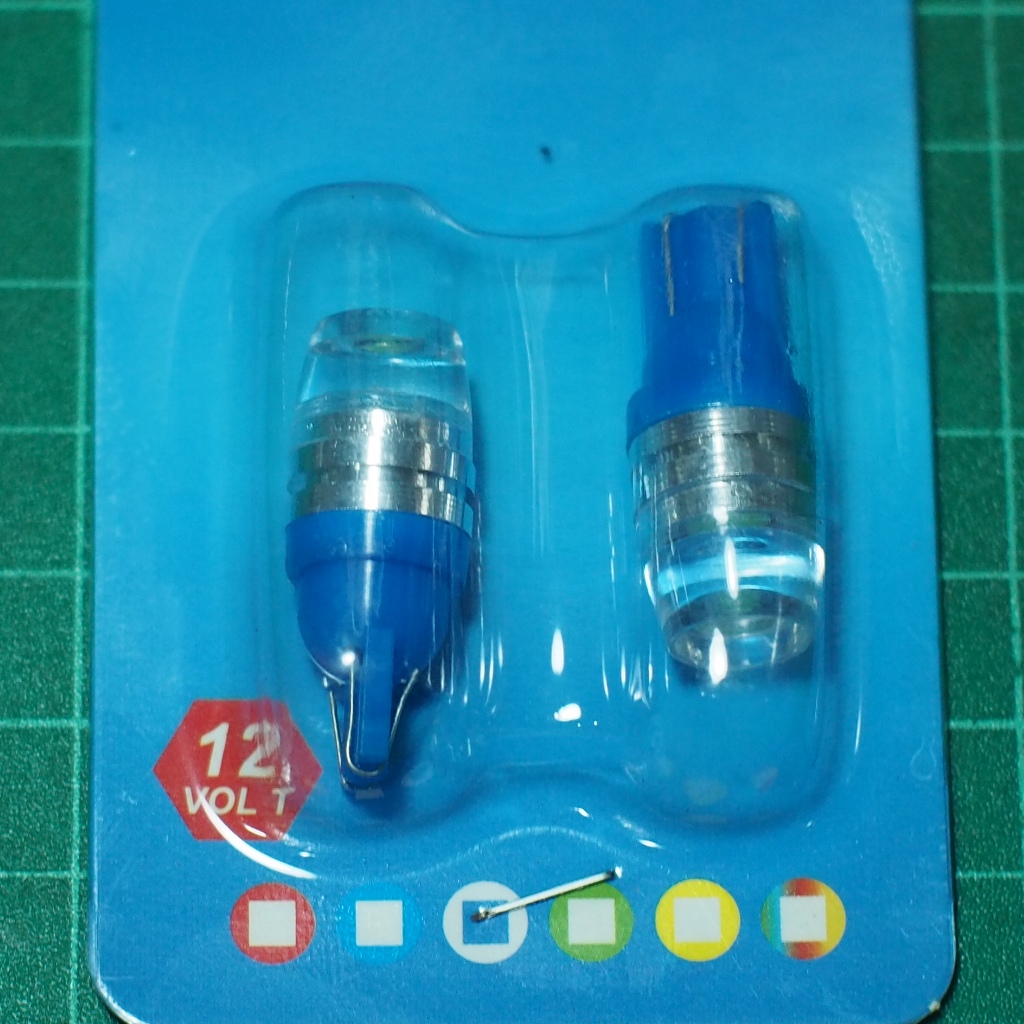 หลอดไฟหรี่ T10 หัวลูกแก้ว สีไอซ์บลู ไฟหรี่หลอดเสียบ หลอดไฟเลี้ยว