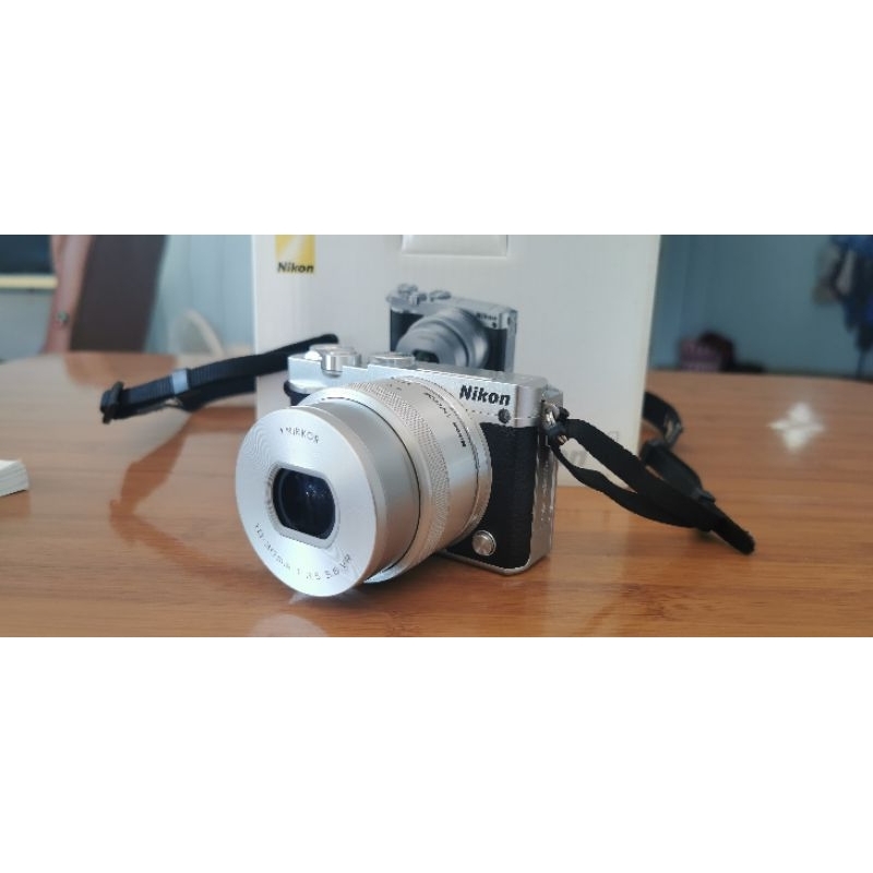 nikon1J5​ ​20.8MP+ lens10-30mm