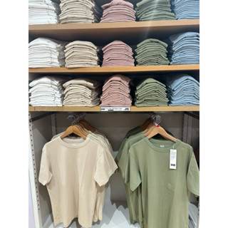 เสื้อยืด uniqlo u men แท้💯% ไม่มีค่าหิ้ว