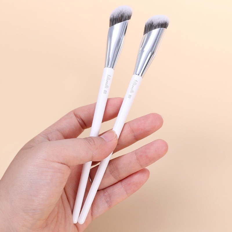 พร้อมส่ง แปรงคอนซีลเลอร์ แปรงไฮไลท์ 1ด้าม ขนนุ่ม ใช้ได้หลายจุดบนในหน้า