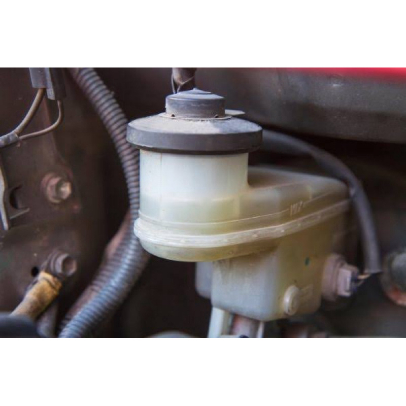 น้ำมันเบรคโตโยต้า Dot 3 แท้ศูนย์แน่นอน 100% TOYOTA Brake Fluid - รูปที่ 2