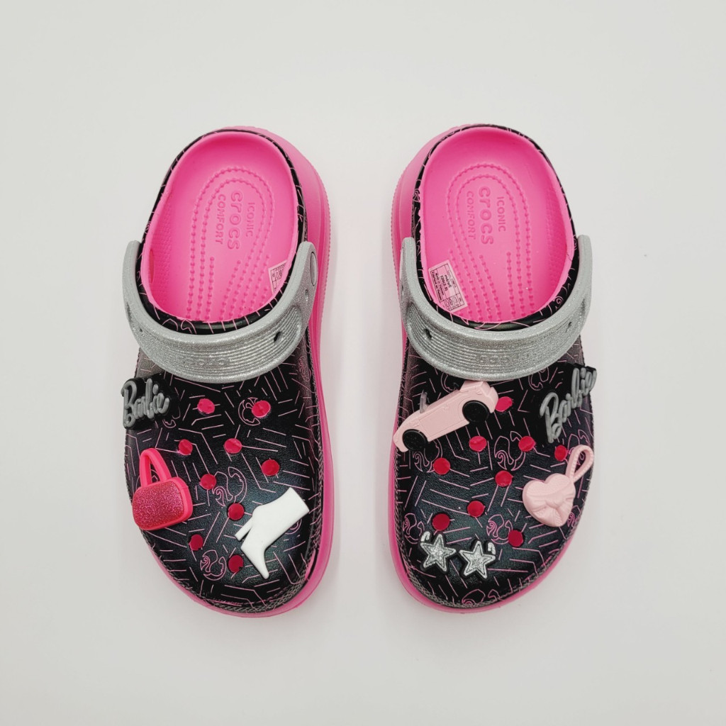 รองเท้าลำลองแฟชั่น สไตล์ Crocs Classic Crush Barbie Clogs