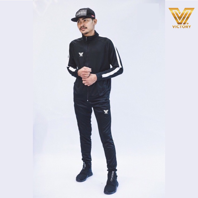 เสื้อวอร์ม กางเกงวอร์ม Victory สีดำแถบขาว