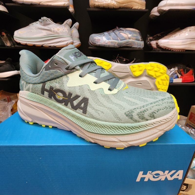 รองเท้าแตะรัดส้น Hokaใส่ผู้ชาย40--45 สินค้าพร้อมกล่อง  มีสินค้าพร้อมส่ง