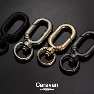 Caravan Crew Keychain วัสดุโลหะ วงรี มีให้เลือกสามสี