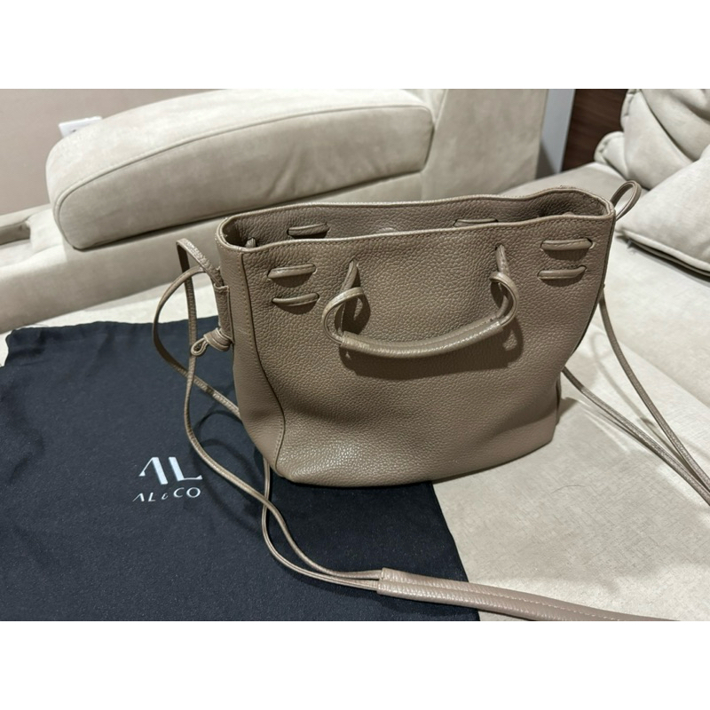 กระเป๋าหนังแท้alandco สภาพนางฟ้า