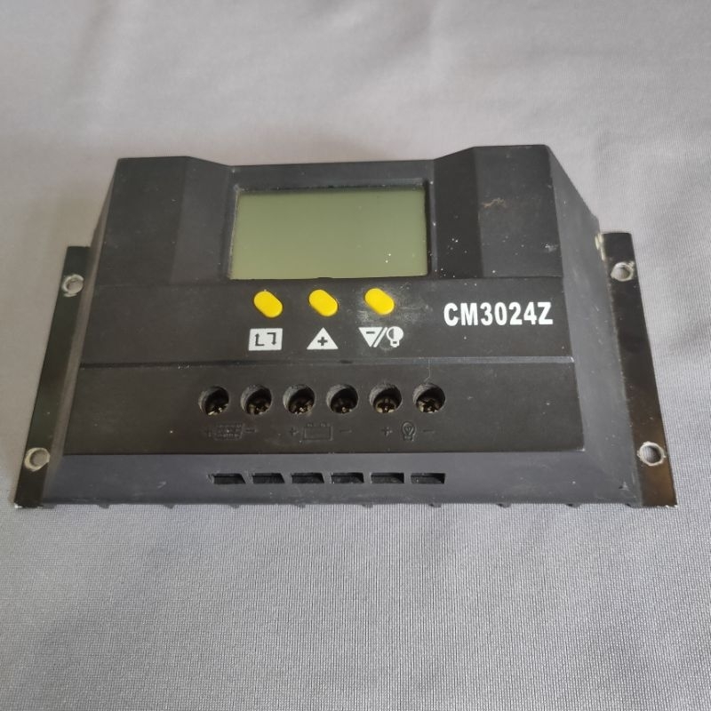 โซล่าชาจ์เจอร์ CM3024Z PWM 30A 12V-24v (มือสอง)ใช้งานได้ปกติ