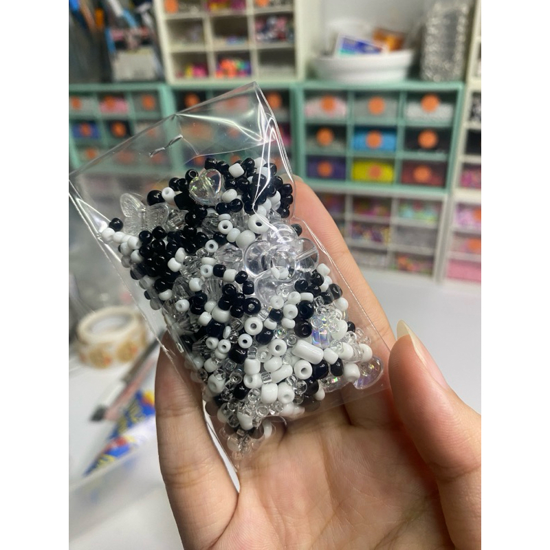 รวมโทนลูกปัดจี้ขาวดำ,พาสเทล