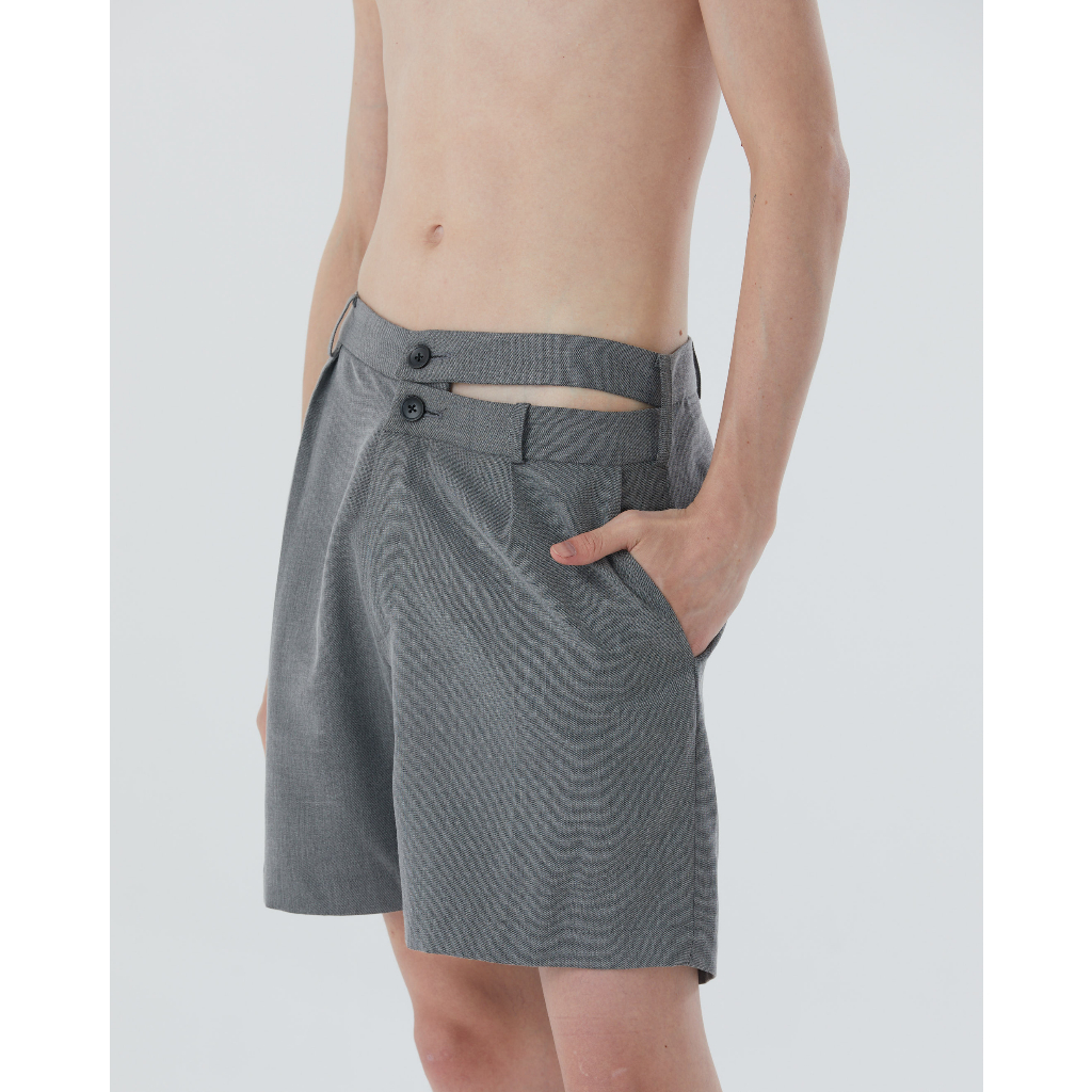 (LEISURE PROJECTS) SLIT DOUBLE WAISTED SHORTS กางเกงขาสั้น tailor ดีเทลขอบเอวสองชั้น