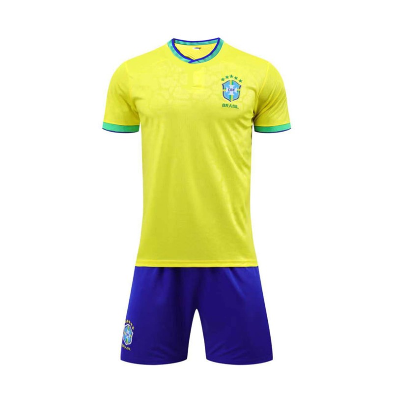 เสื้อทีมฟุตบอลชุดฟุตบอล เสื้อฟุตบอล เสื้อกีฬาแขนสั้น  ชุดกีฬา  ชุดบอลทีมชาติบราซิล เสื้อพร้อมกางเกงพร้อมส่งในไทย