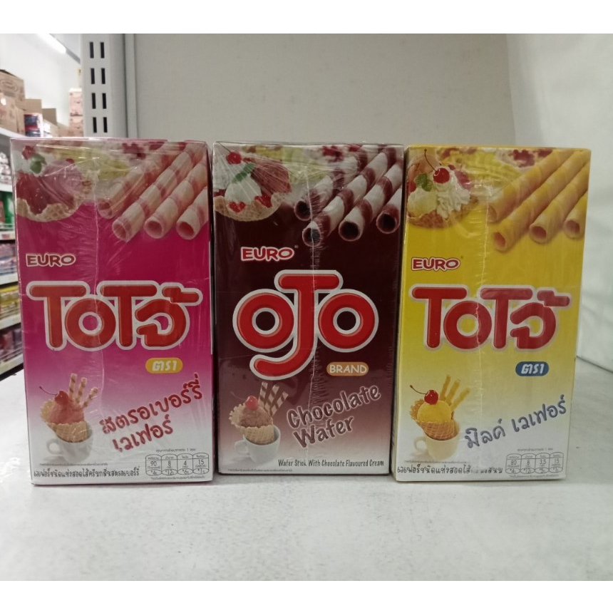 โอโจ้ เวเฟอร์ชนิดแท่งสอดไส้ครีม รสช็อกโกแลต, สตอเบอร์รี่,นม 17 กรัม (แพ็ค 6 กล่อง)
