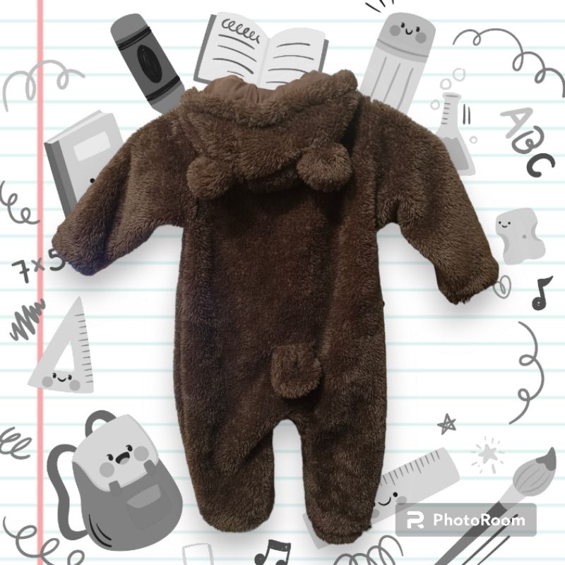 ชุดเด็กมือสองสภาพ 90%ชุดพี่หมี ชุดนอนเด็ก ชุดนอนฤดูหนาวชุดเที่ยว ไซส์ 90 เหมาะสำหรับเด็กวัยอายุ 1-2 ปี