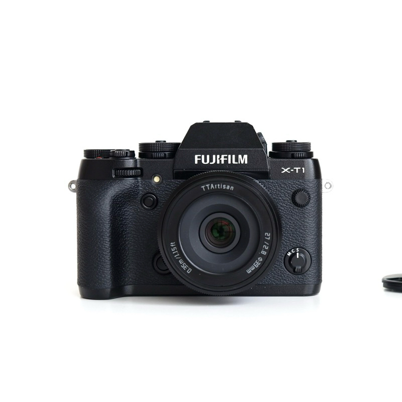 กล้อง Fuji XT1 พร้อมเลนส์ TTAriisan 27mm f2.8 [มือสอง]
