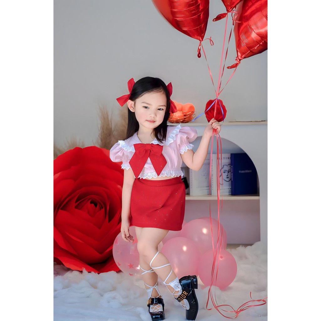 Set เสื้อแต่งโบว์+กระโปรงวิ้ง  พร้อมส่ง (NN2105)