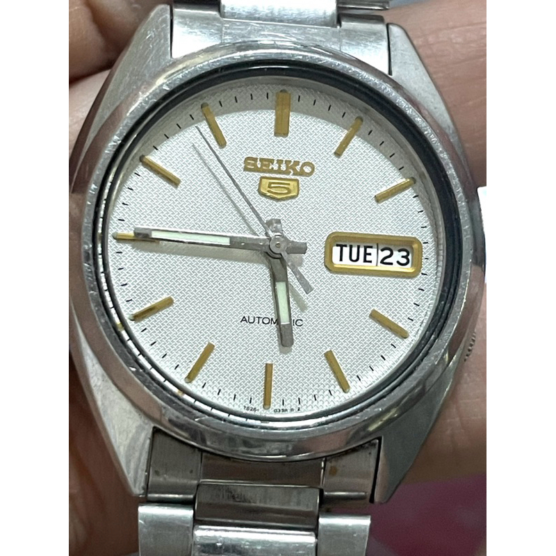 Seiko 5 Automatic (cal. 7s26) พิเศษหน้าลายผ้า หลักสีทอง