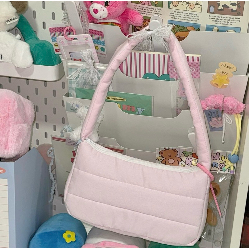 carryme.official กระเป๋าสะพายข้าง สีชมพู