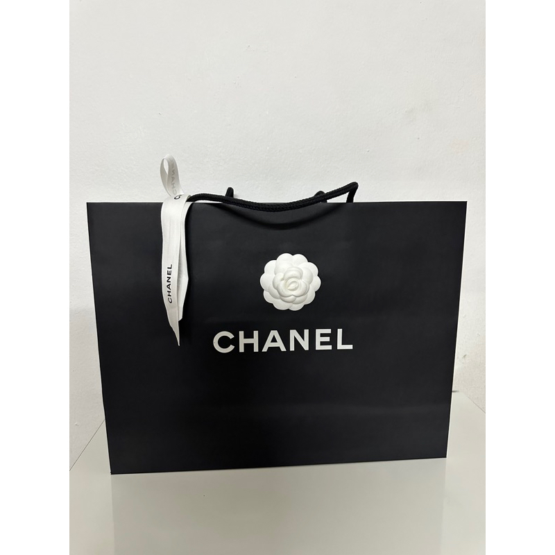 กระเป๋าใส่ของ Chanel แท้ 100%