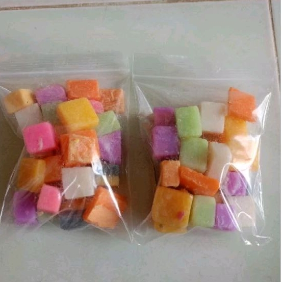 เศษสบู่รวม แพค 200 g. (รับ 2 แพค แถมถุงตีฟอง)