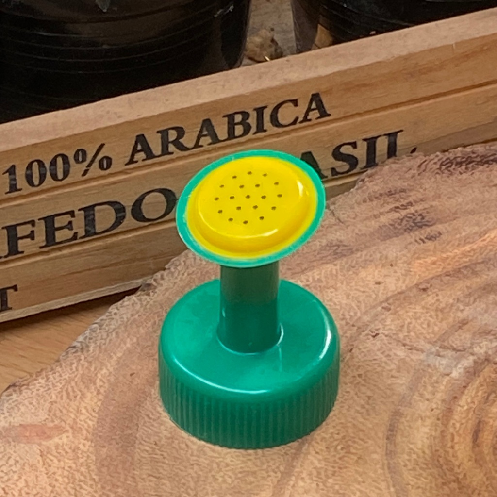 หัวบัวรดน้ำจิ๋ว  ใช้กับขวดน้ำอัดลม