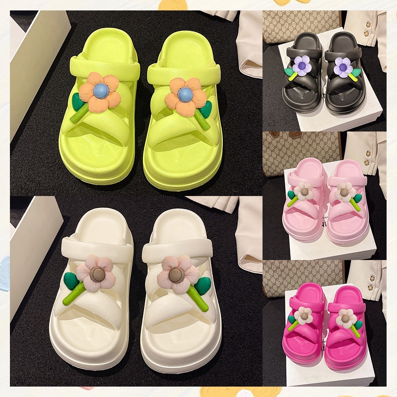 Yeeica พร้อมส่งทุกพื้นที่ รองเท้าแตะเสริมส้นดอกไม่ รองเท้าส้นสูงแฟชั่น ดีไซน์สายไขว้ แต่งดอกไม้ก้านโตๆน่ารักน่าใส่สุดๆน้