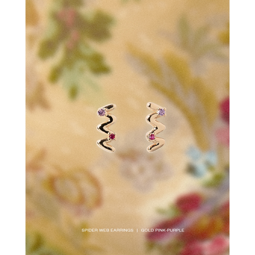 Julys - spider web earrings (Special Halloween Edition)