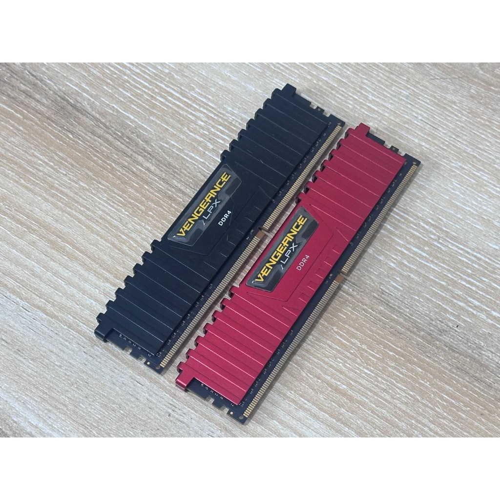 แรม(RAM) DDR4 CORSAIR Vengeance LPX 4GB 8GB 16GB  bus2133 bus2400