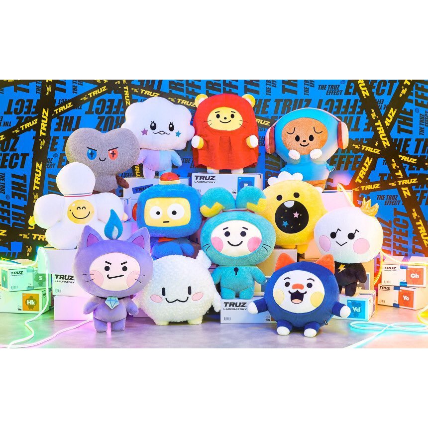 ตุ๊กตา TRUZ Medium Standing Doll