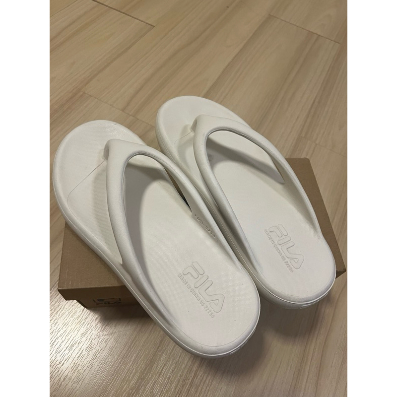 รองเท้าแตะ fila ส่งต่อค่า