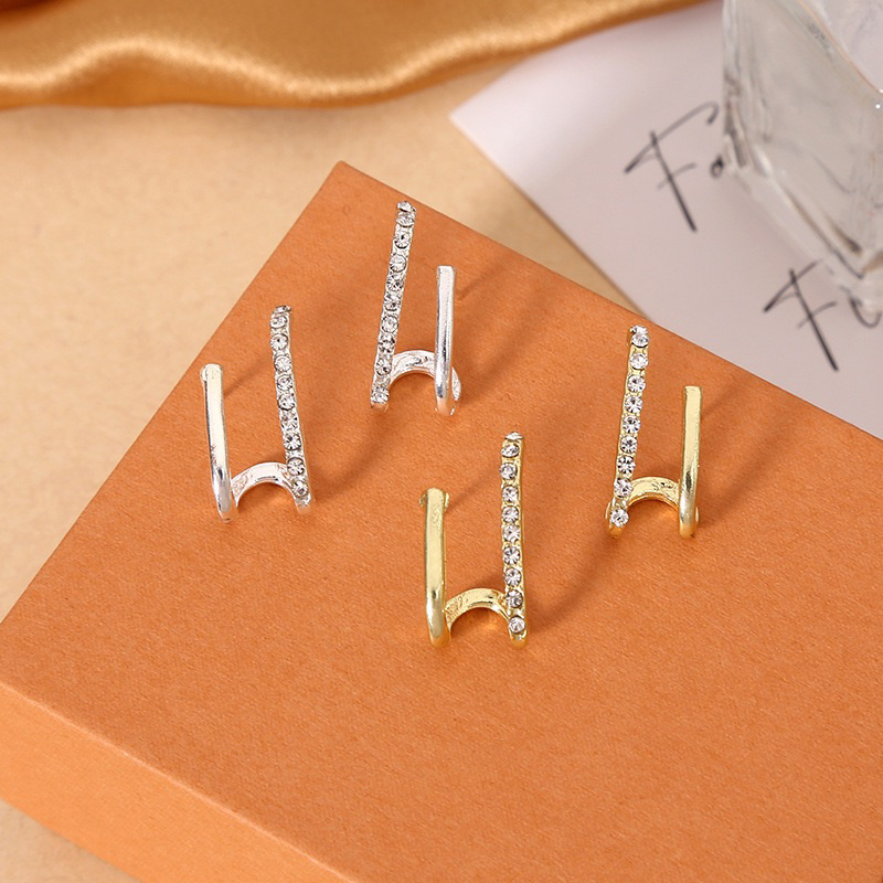 🌟พร้อมส่งจากไทย🌟E-08ต่างหูสไตล์เกาหลีแต่งเพรช ดีไซน์สวยงงานดี  ต่างหูแฟชั่น ต่างหูผู้หญิง