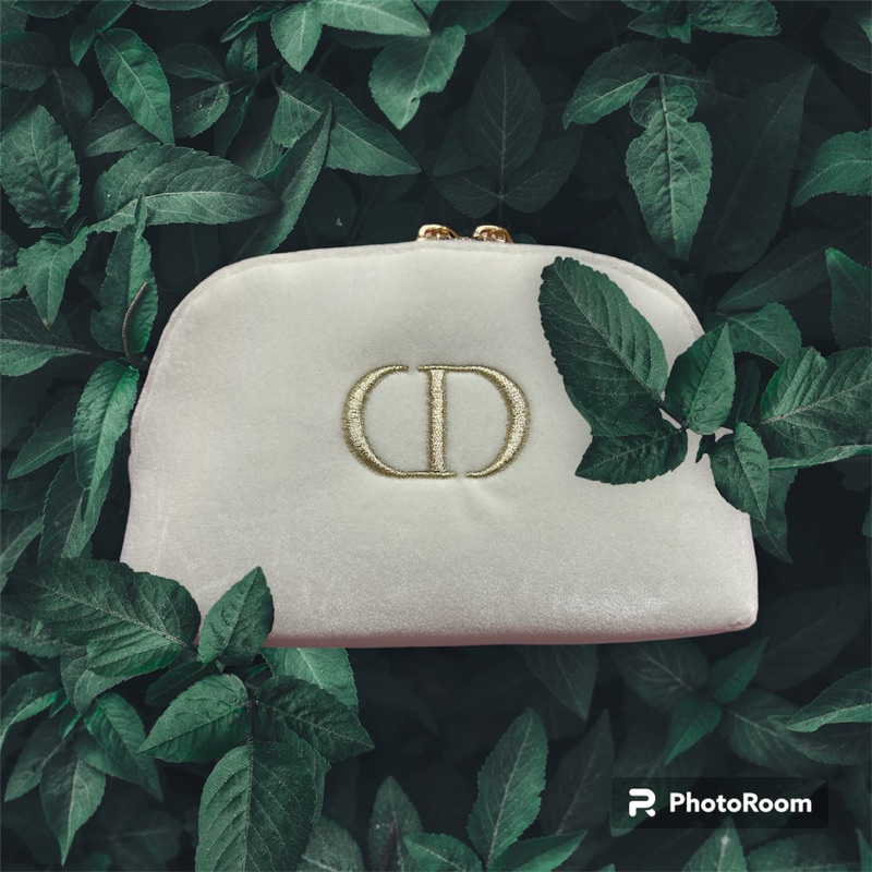 กระเป๋าเครื่องสำอางค์ DIOR แท้ จาก counter Dior 1000%