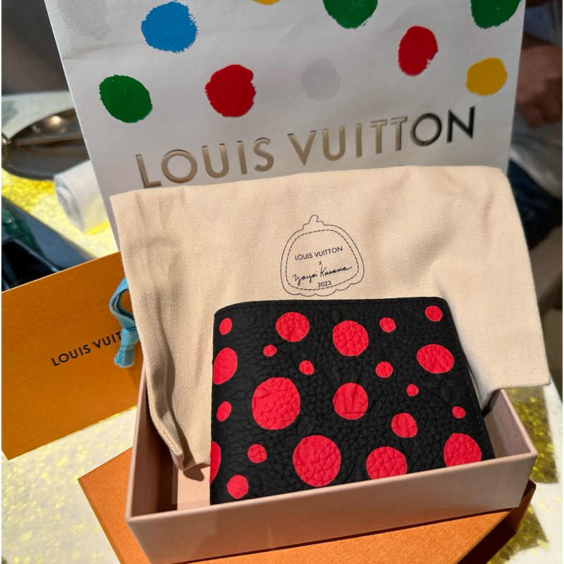 กระเป๋าสตางค์ LV Yayoi Kusama