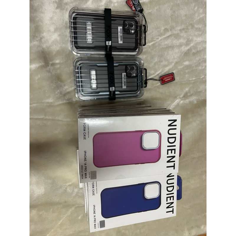 เคสโทรศัพท์และฟิล์มโทรศัพท์ iPhone