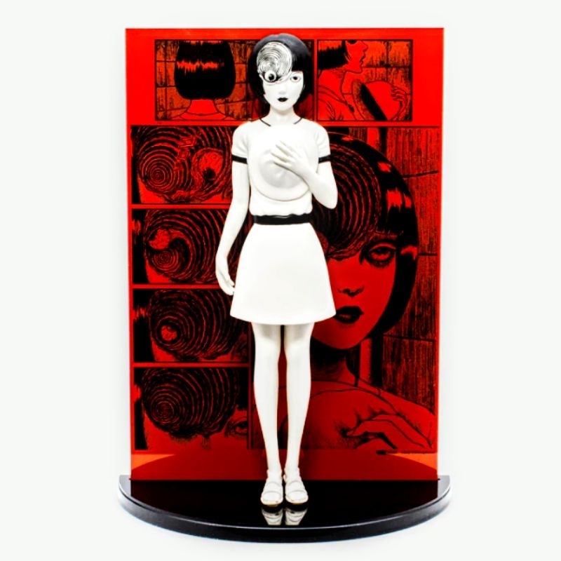 UZUMAKI - JUNJI ITO - AZAMI VINYL FIGURE WITH ACRYLIC BACKDROP #จุนจิ อิโต้ #คลังสยอง